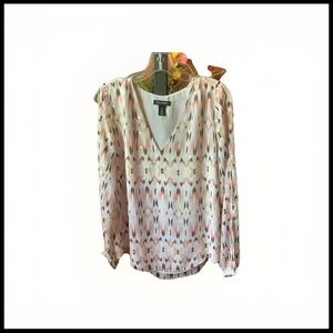 White House Black Market Size 10 patterned long slit sleeve V neck blouse